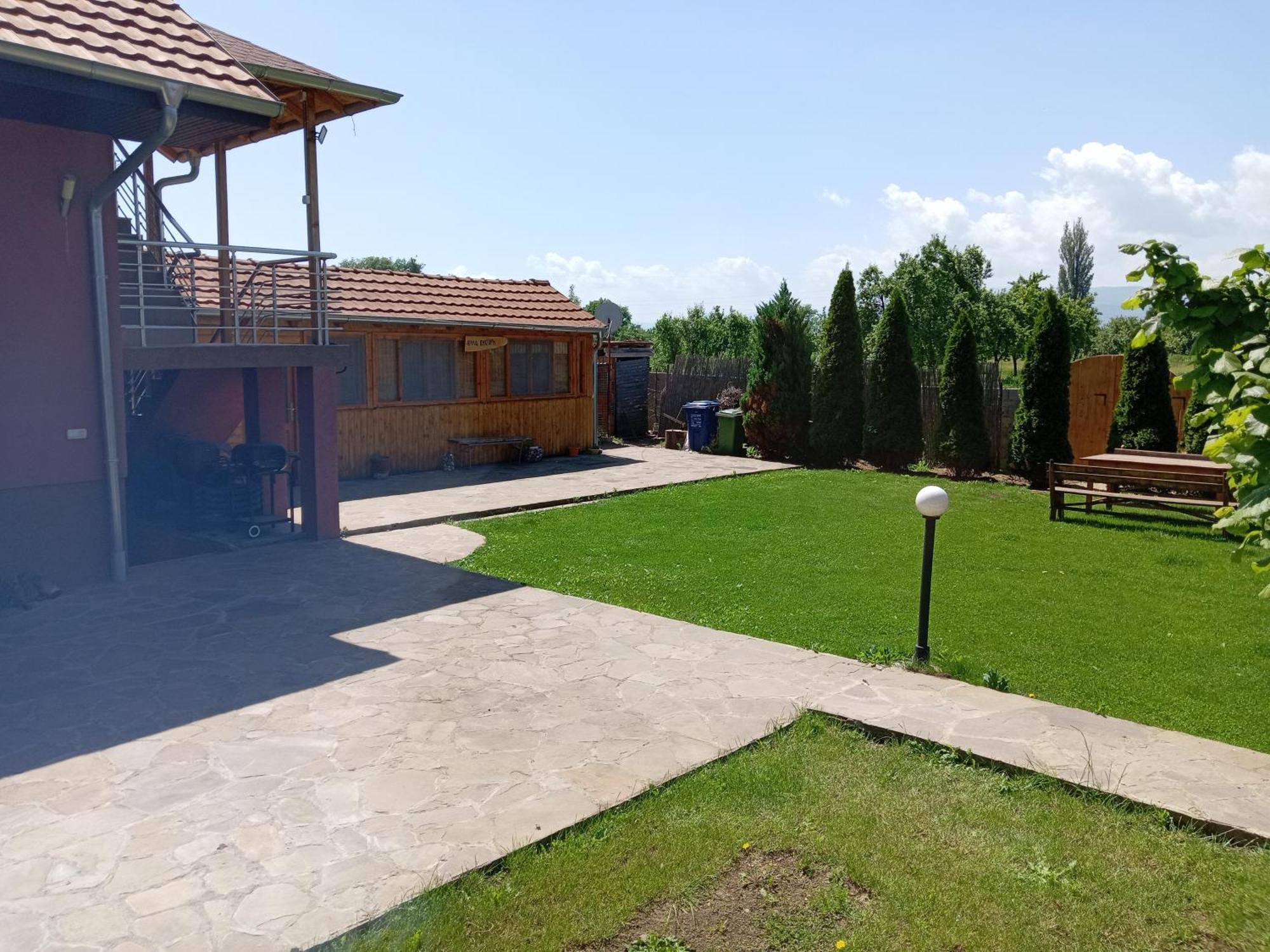 Vila Viktori Pirot Exterior photo